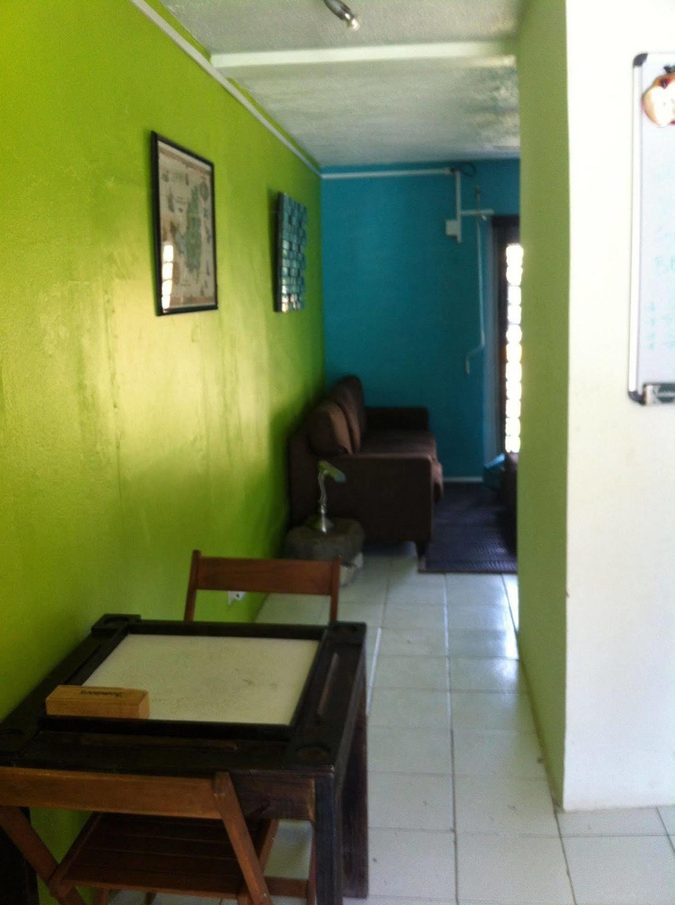 Vicky'S Keys Hostel Upper Prince's Quarter Ngoại thất bức ảnh