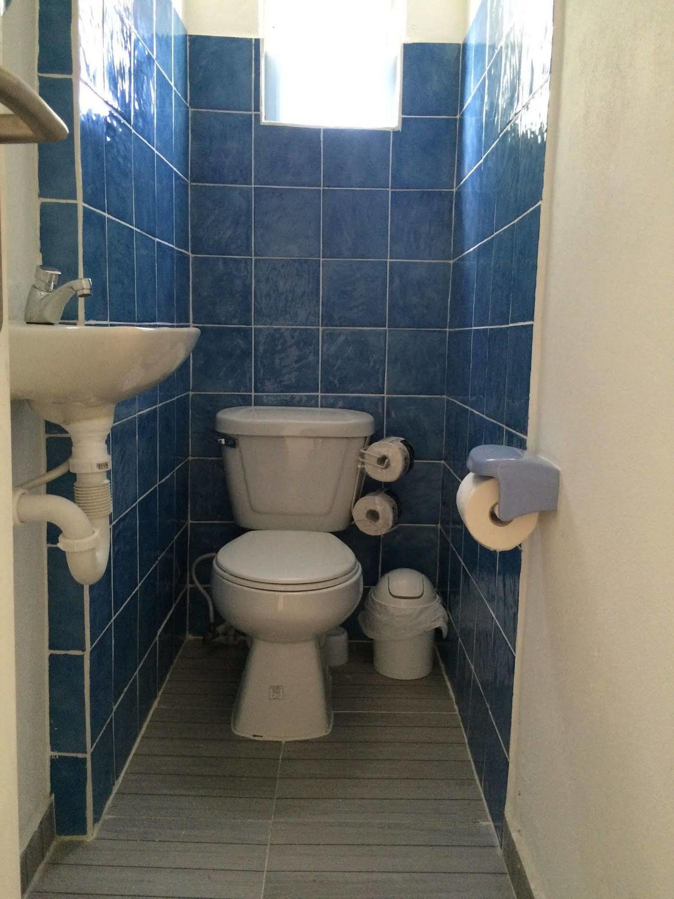 Vicky'S Keys Hostel Upper Prince's Quarter Ngoại thất bức ảnh