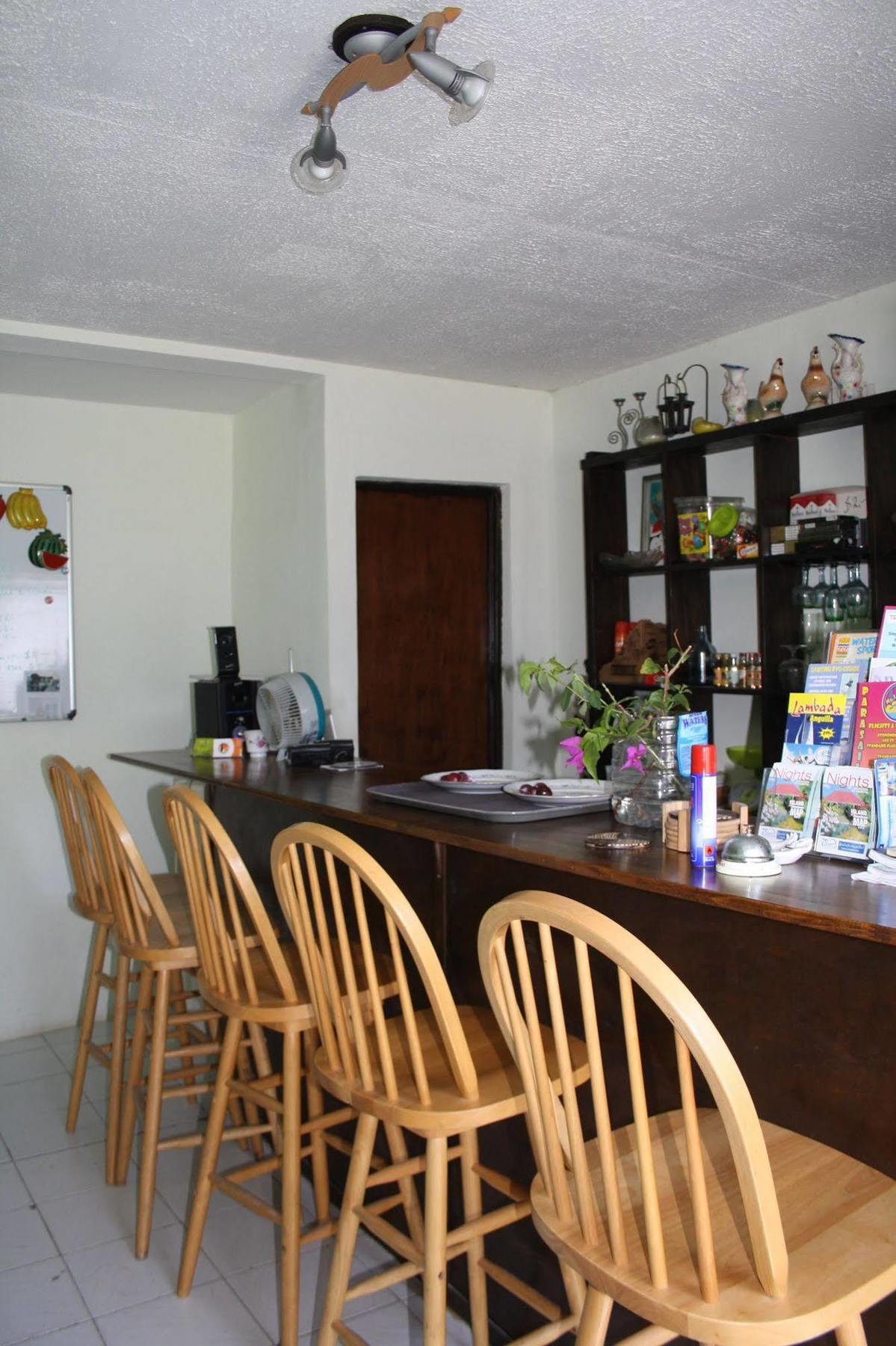 Vicky'S Keys Hostel Upper Prince's Quarter Ngoại thất bức ảnh